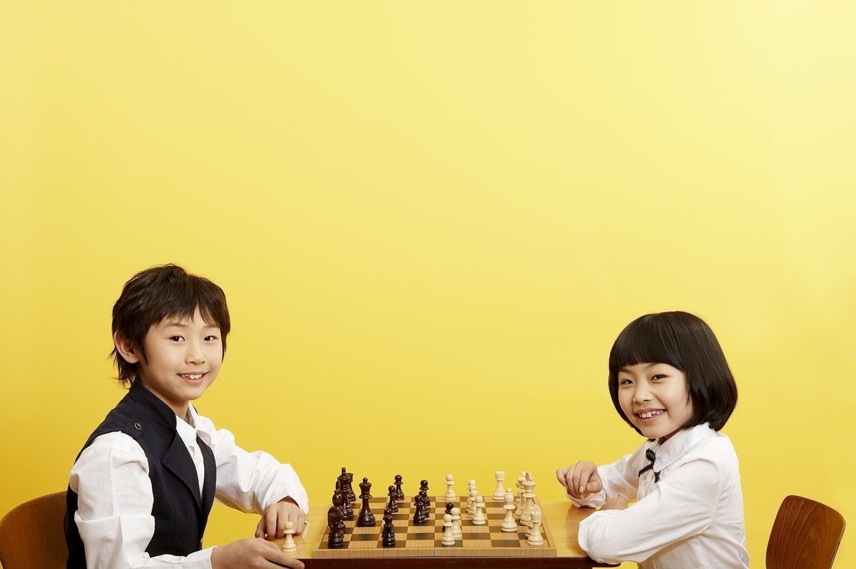 国际象棋的下法(儿童国际象棋入门教程视频)