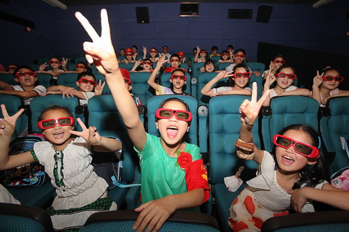 3D电影栩栩如生真刺激 可是真的适合孩子看吗？