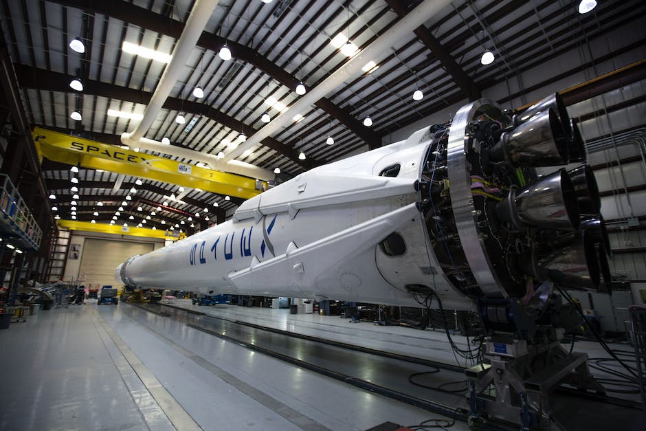 近地轨道日趋拥挤，SpaceX 称卫星每月要进行数千次防碰撞机动