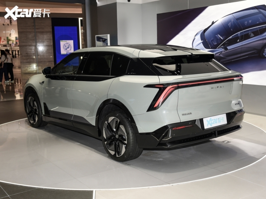 高合第三款新车 HiPhi Y 实车陆续到店，将于 7 月 15 日上市