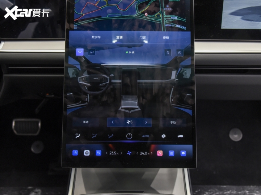 高合第三款新车 HiPhi Y 实车陆续到店，将于 7 月 15 日上市